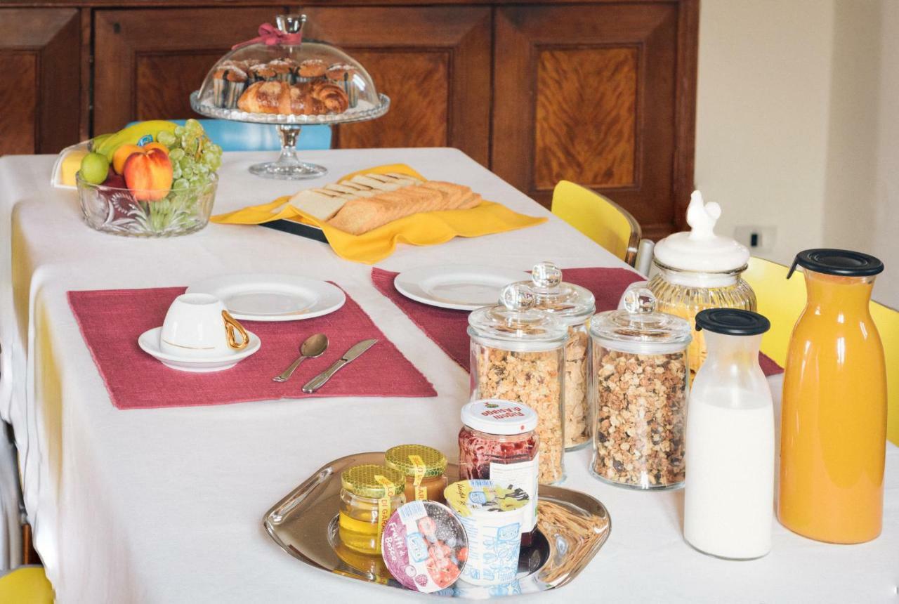 La Cascinetta Bed and Breakfast Passirano Exteriör bild